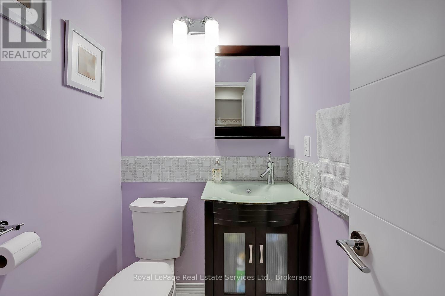 1194 Potters Wheel Crescent, Oakville, Ontario  L6M 1J2 - Photo 15 - W13577890