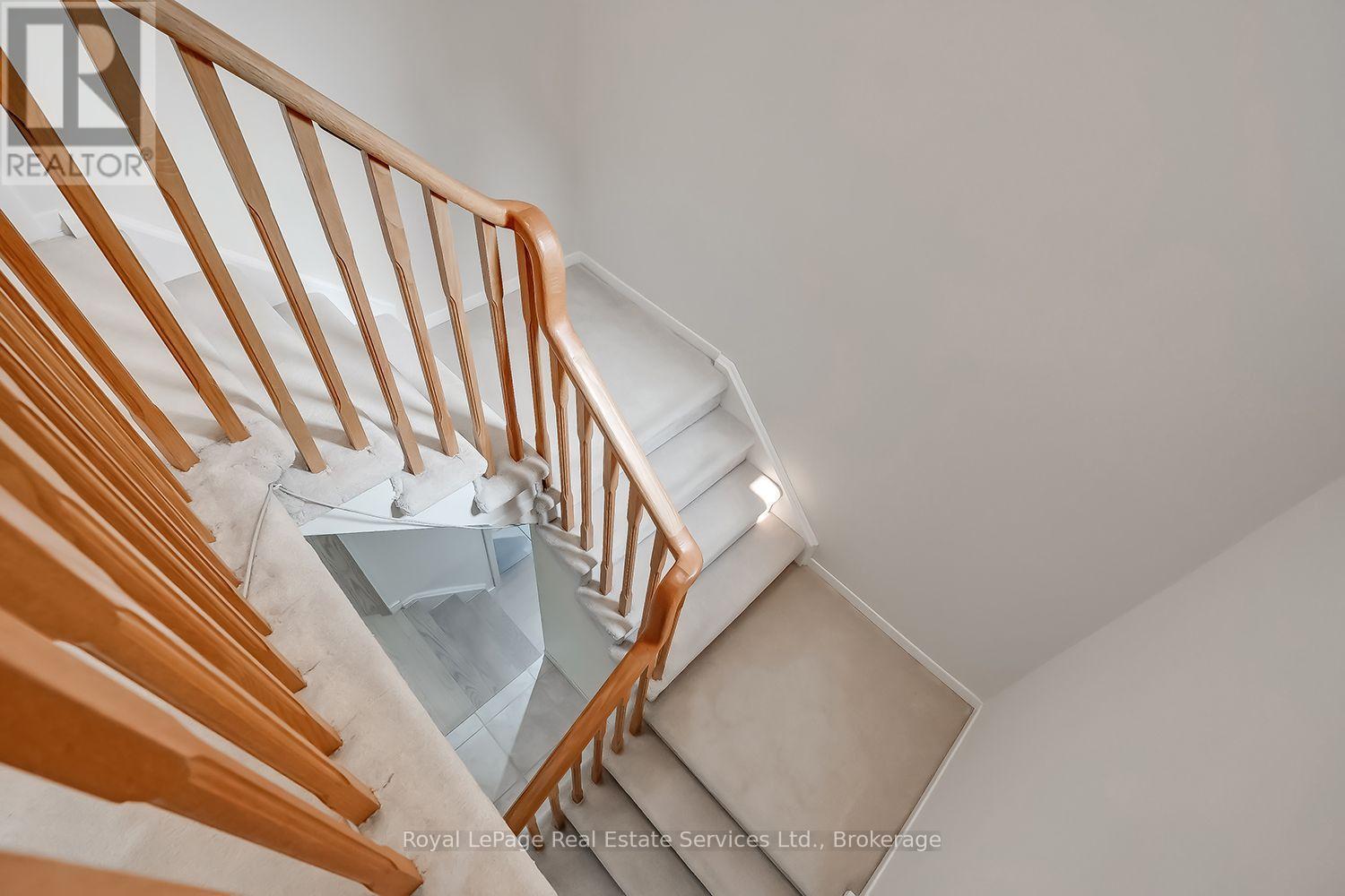 1194 Potters Wheel Crescent, Oakville, Ontario  L6M 1J2 - Photo 16 - W13577890