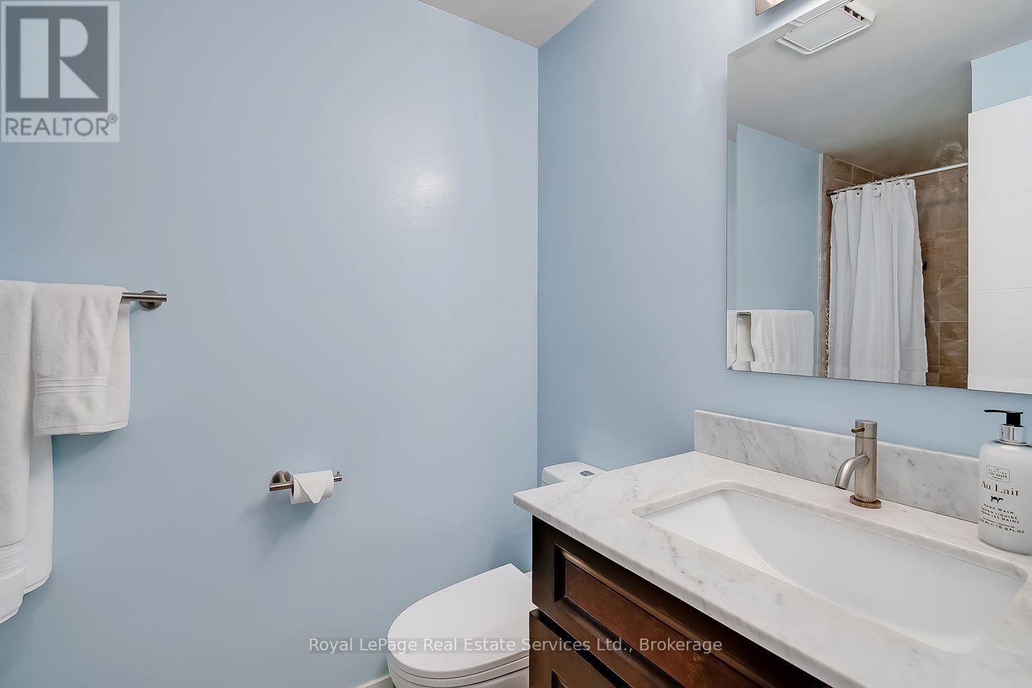 1194 Potters Wheel Crescent, Oakville, Ontario  L6M 1J2 - Photo 19 - W13577890