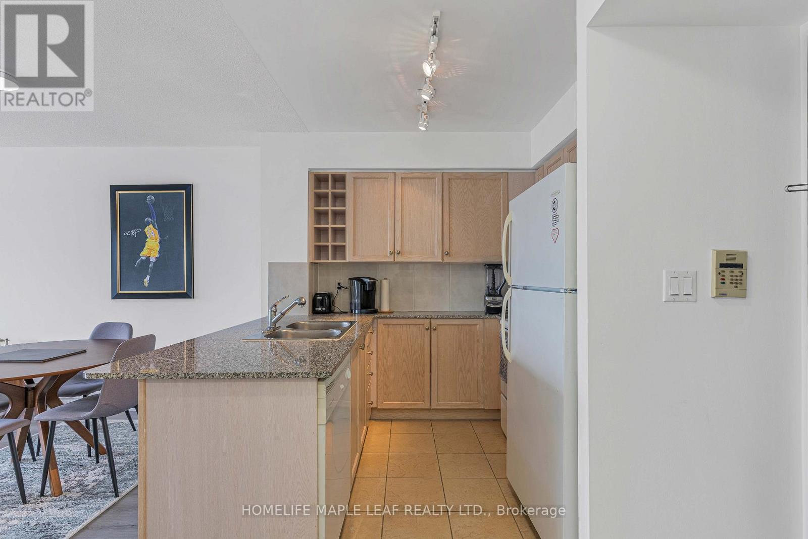 3505 - 210 Victoria Street, Toronto (Church-Yonge Corridor), Ontario  M5B 2R3 - Photo 12 - C13577736