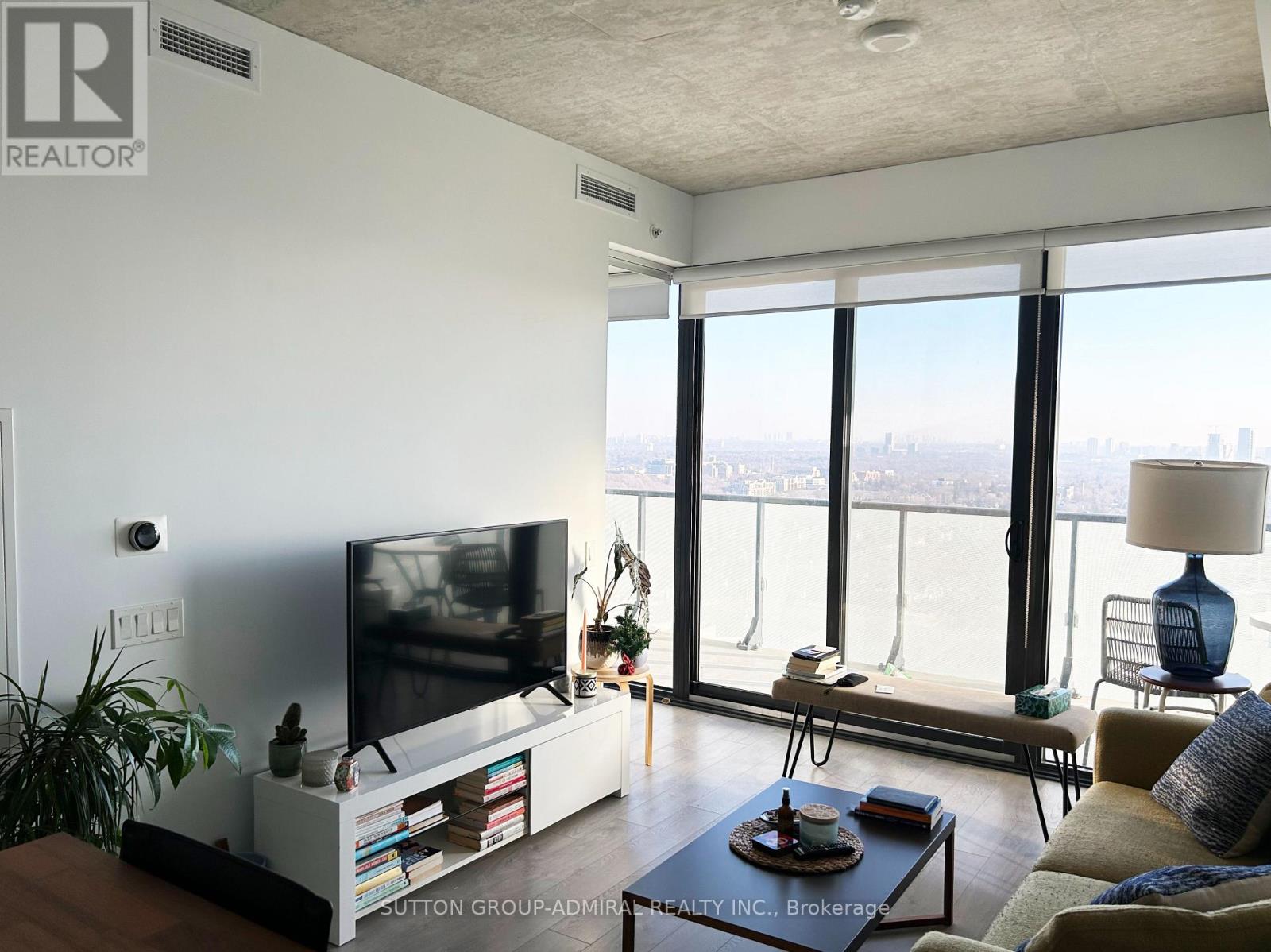 2207 - 185 Roehampton Avenue, Toronto, Ontario  M4P 1R4 - Photo 4 - C13577748