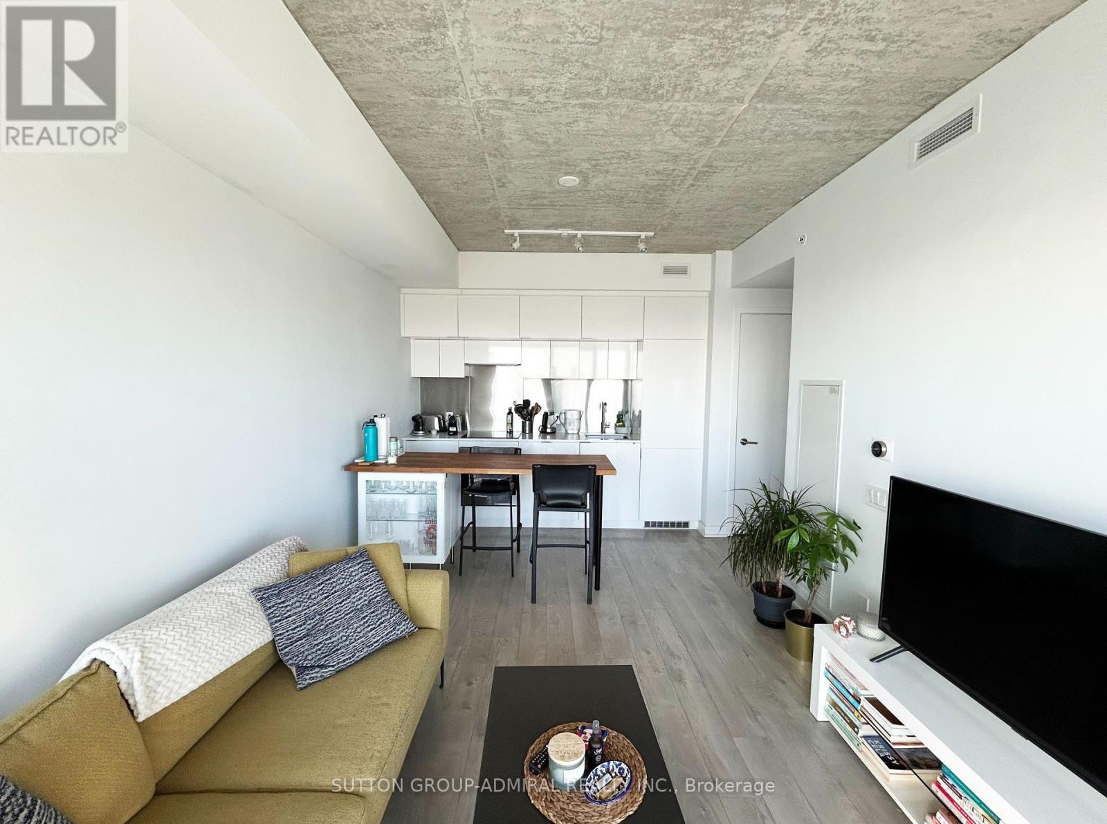 2207 - 185 Roehampton Avenue, Toronto, Ontario  M4P 1R4 - Photo 8 - C13577748