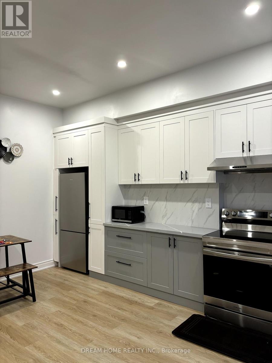 101 - 337 Mutual Street, Toronto, Ontario  M4Y 1X6 - Photo 2 - C13577802