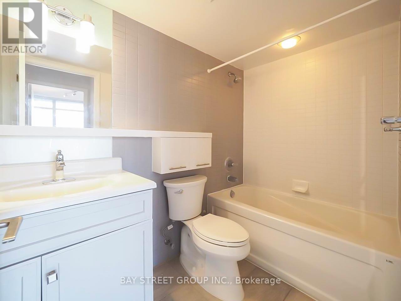 1409 - 21 Carlton Street, Toronto, Ontario  M5B 1L3 - Photo 10 - C13577806