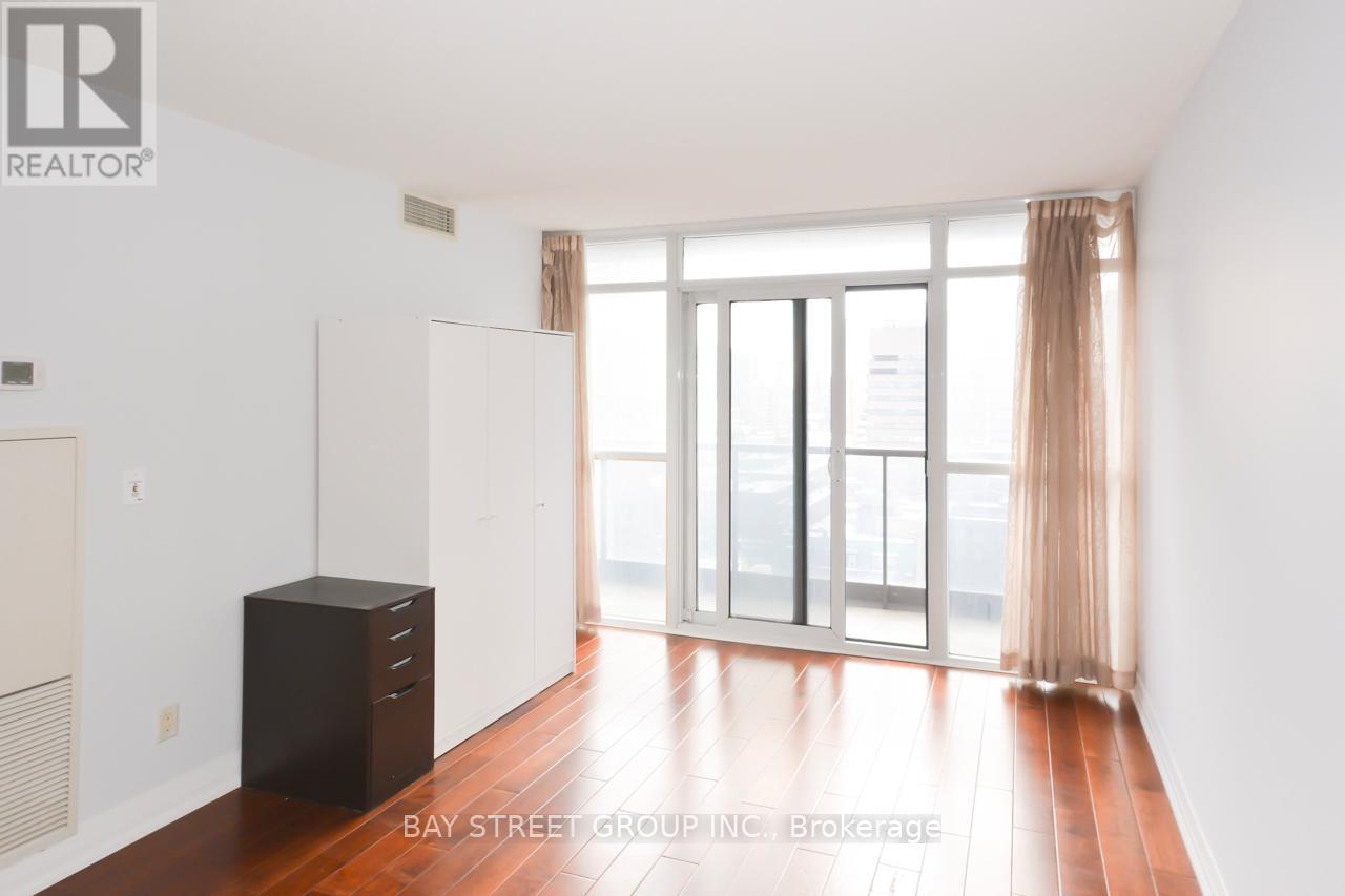 1409 - 21 Carlton Street, Toronto, Ontario  M5B 1L3 - Photo 21 - C13577806