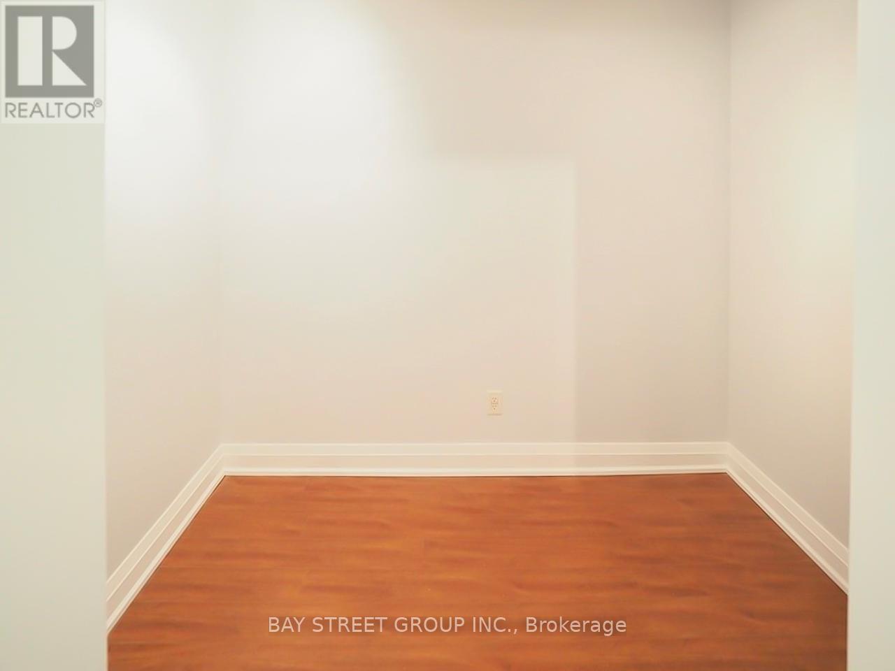1409 - 21 Carlton Street, Toronto, Ontario  M5B 1L3 - Photo 4 - C13577806