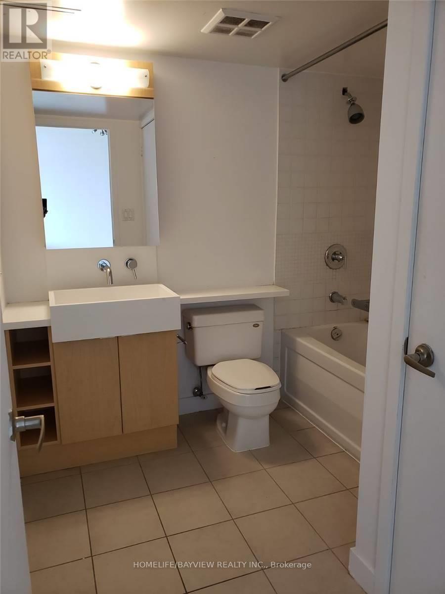 912 - 11 Brunel Court, Toronto, Ontario  M5V 3Y3 - Photo 4 - C13577820