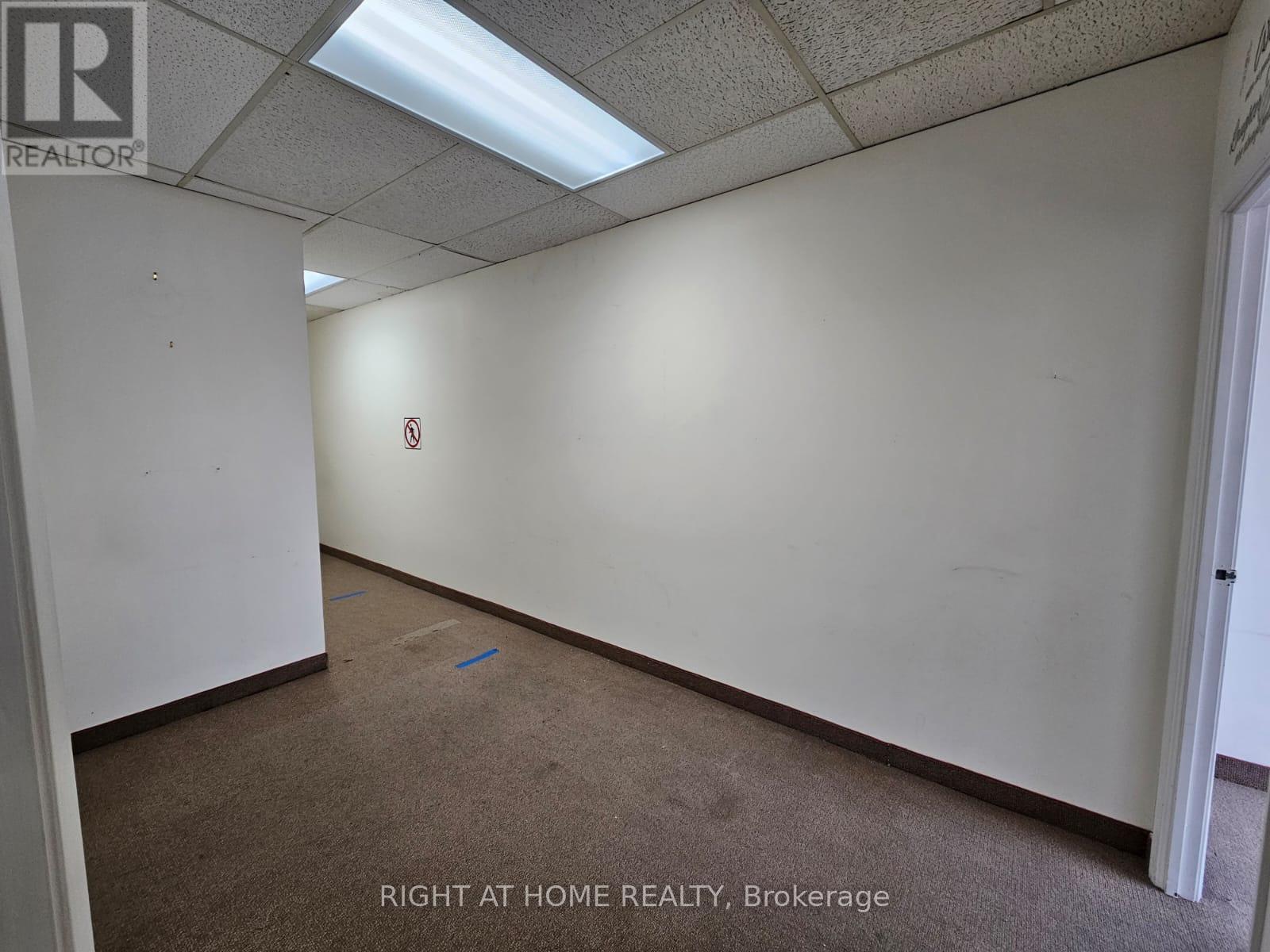 #2-4 - 1646 Victoria Park Avenue, Toronto, Ontario  M1R 1P7 - Photo 5 - C13577826