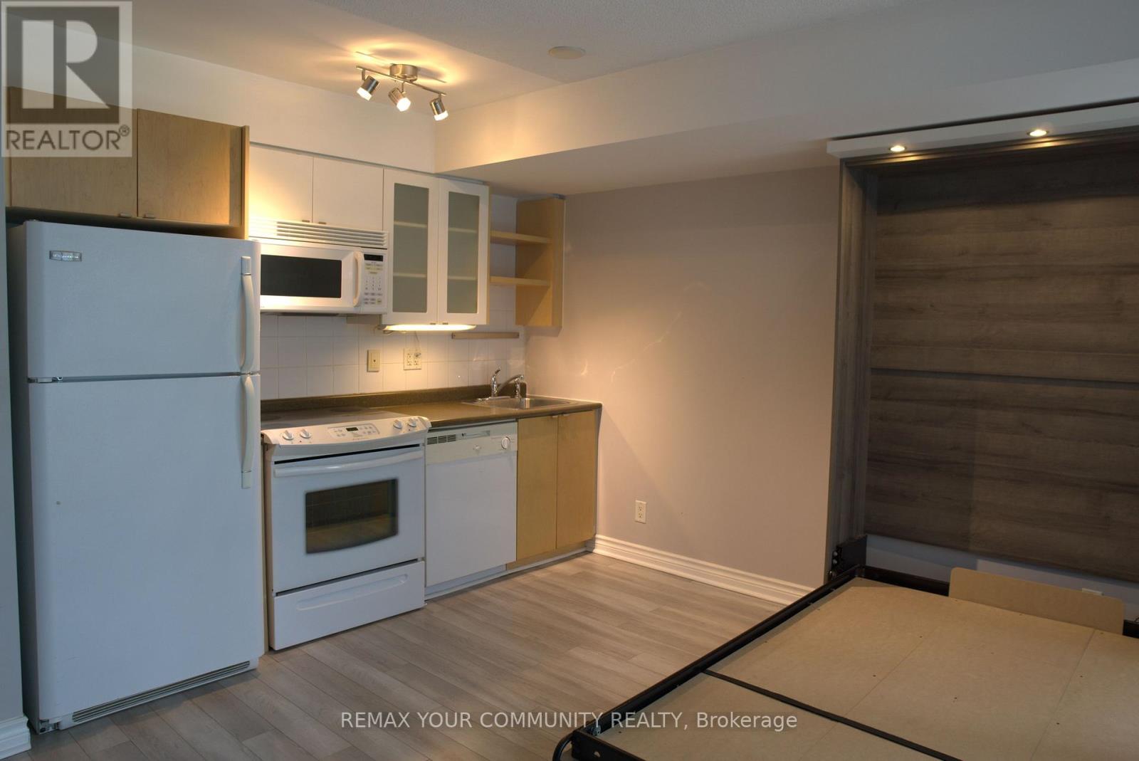 329 - 600 Fleet Street E, Toronto, Ontario  M5V 1B7 - Photo 4 - C13577966