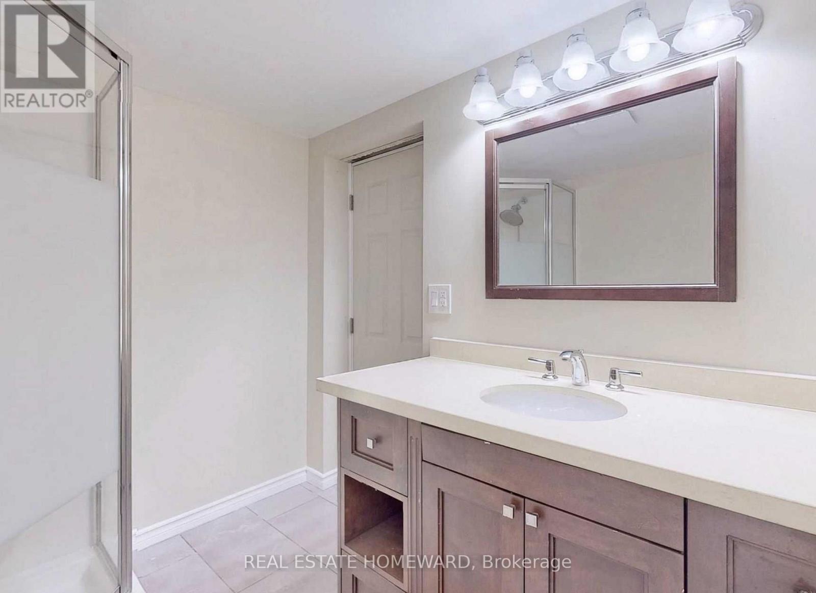 1063 Warden Avenue, Toronto, Ontario  M1R 2P4 - Photo 4 - E13577790