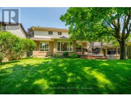 176 WILLOW LANE, Newmarket, Ontario