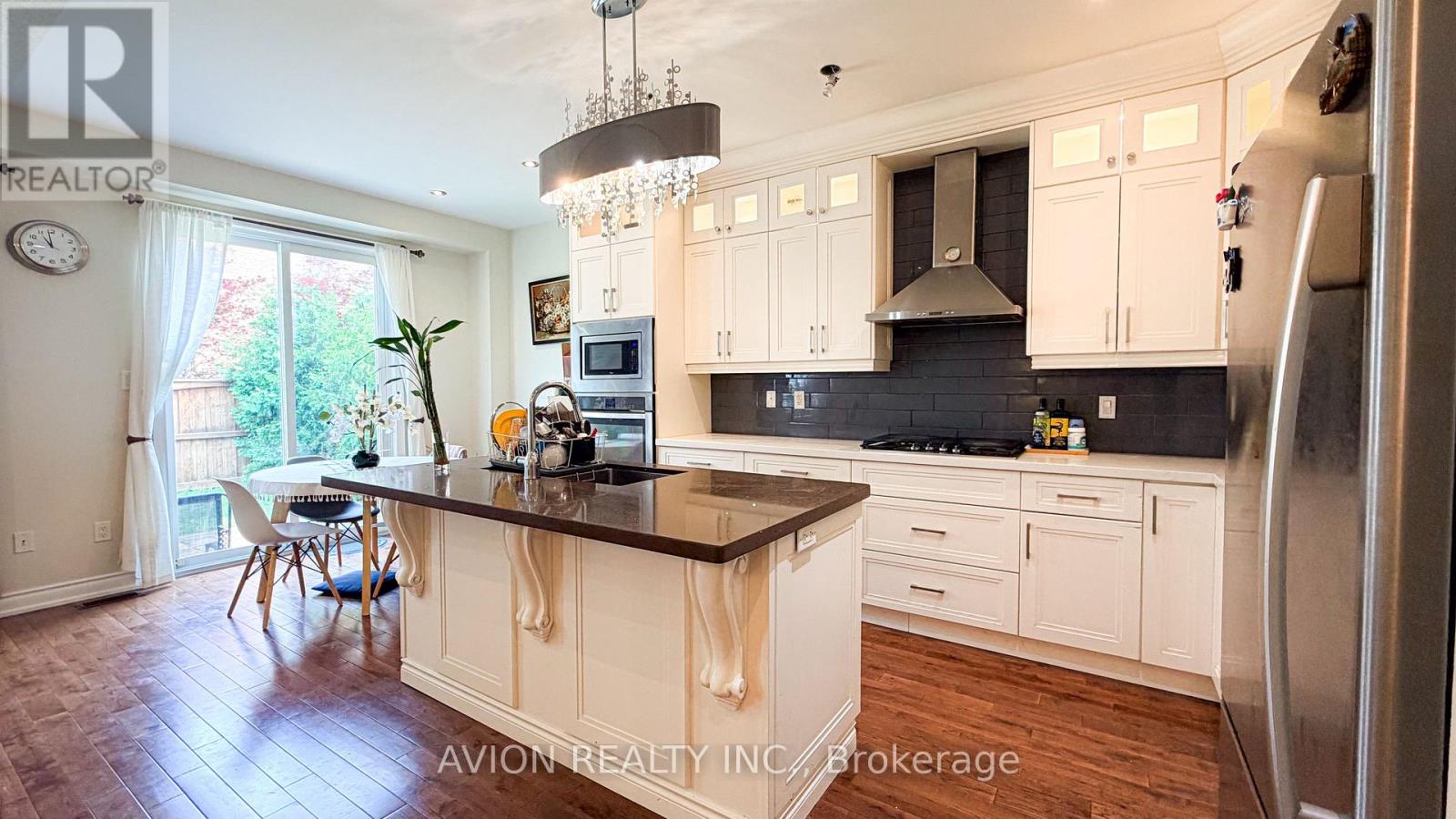4 Sequin Drive, Richmond Hill, Ontario  L4E 0J3 - Photo 9 - N13577860