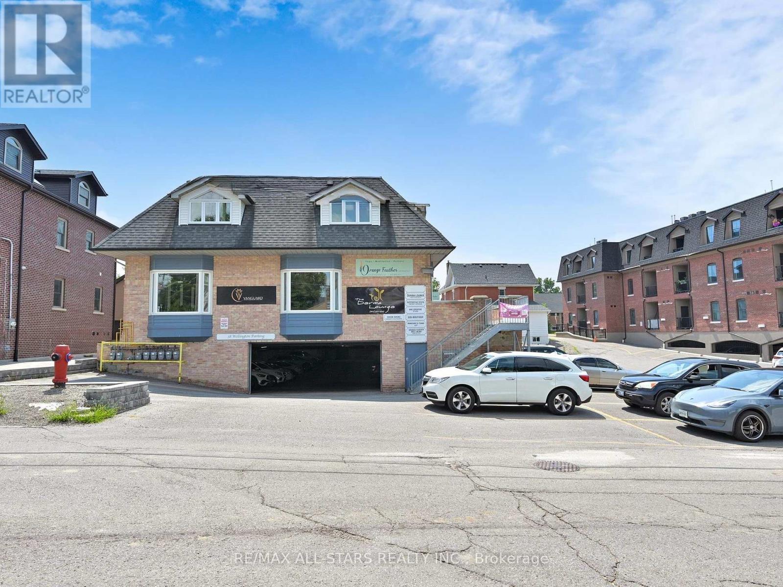 7C - 38 WELLINGTON STREET E, Aurora, Ontario