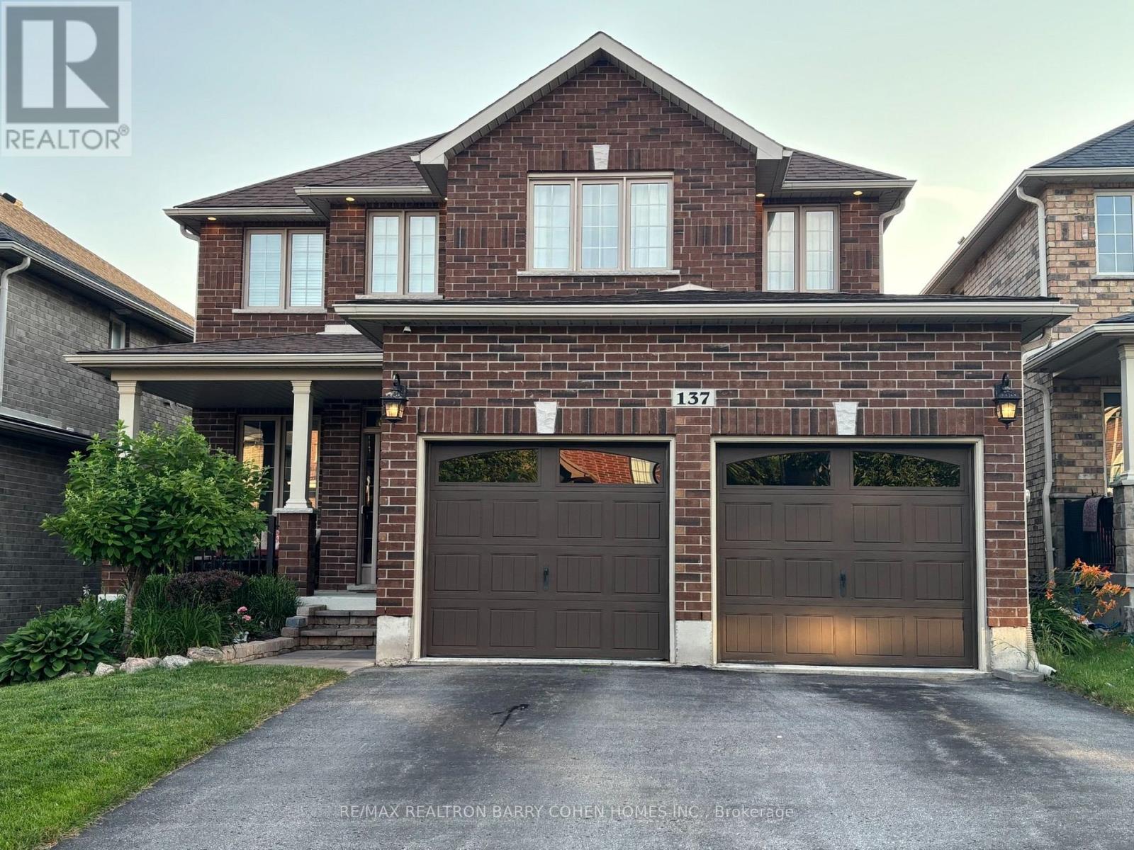 137 JEWEL HOUSE LANE, Barrie, Ontario