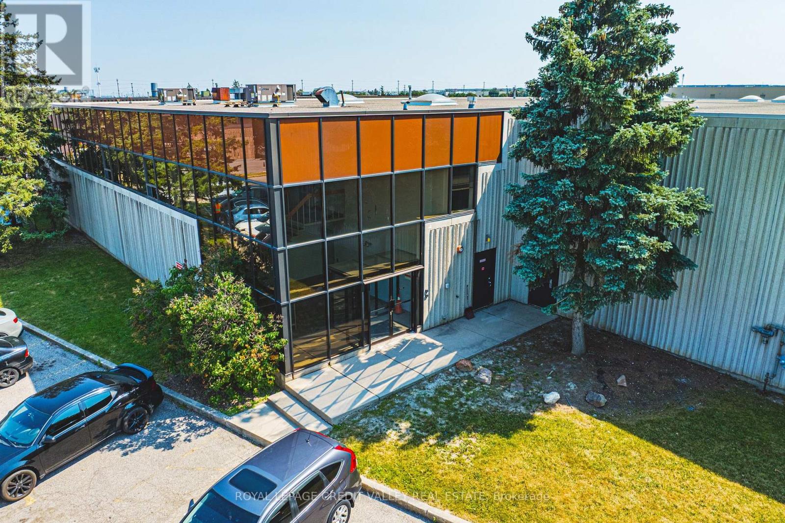 8 EDVAC DRIVE, Brampton, Ontario