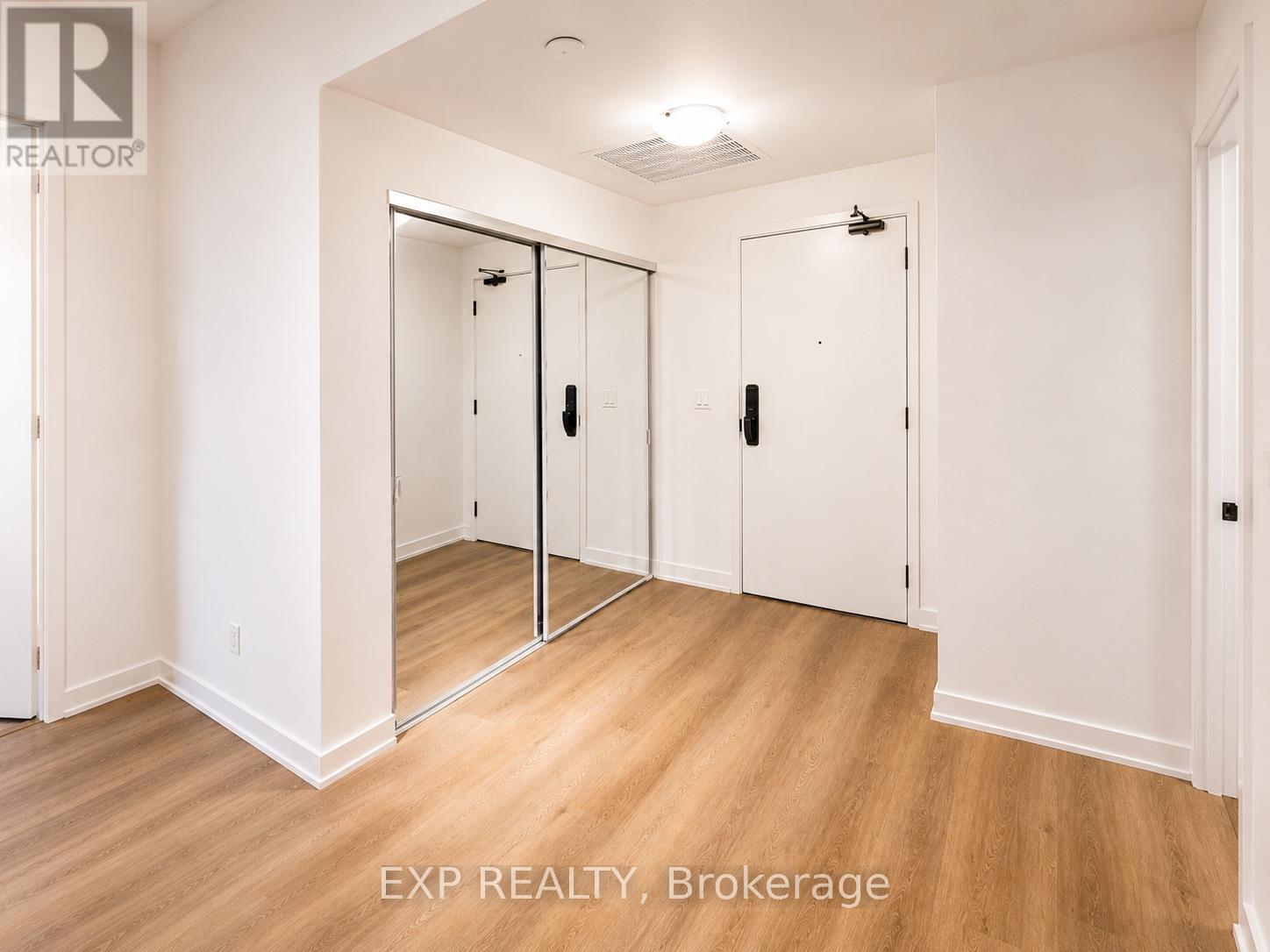 1405 - 2075 Lakeshore Road S, Burlington, Ontario  L7R 1E2 - Photo 4 - W13577892