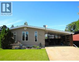 4923 52 Avenue, Taber, Alberta
