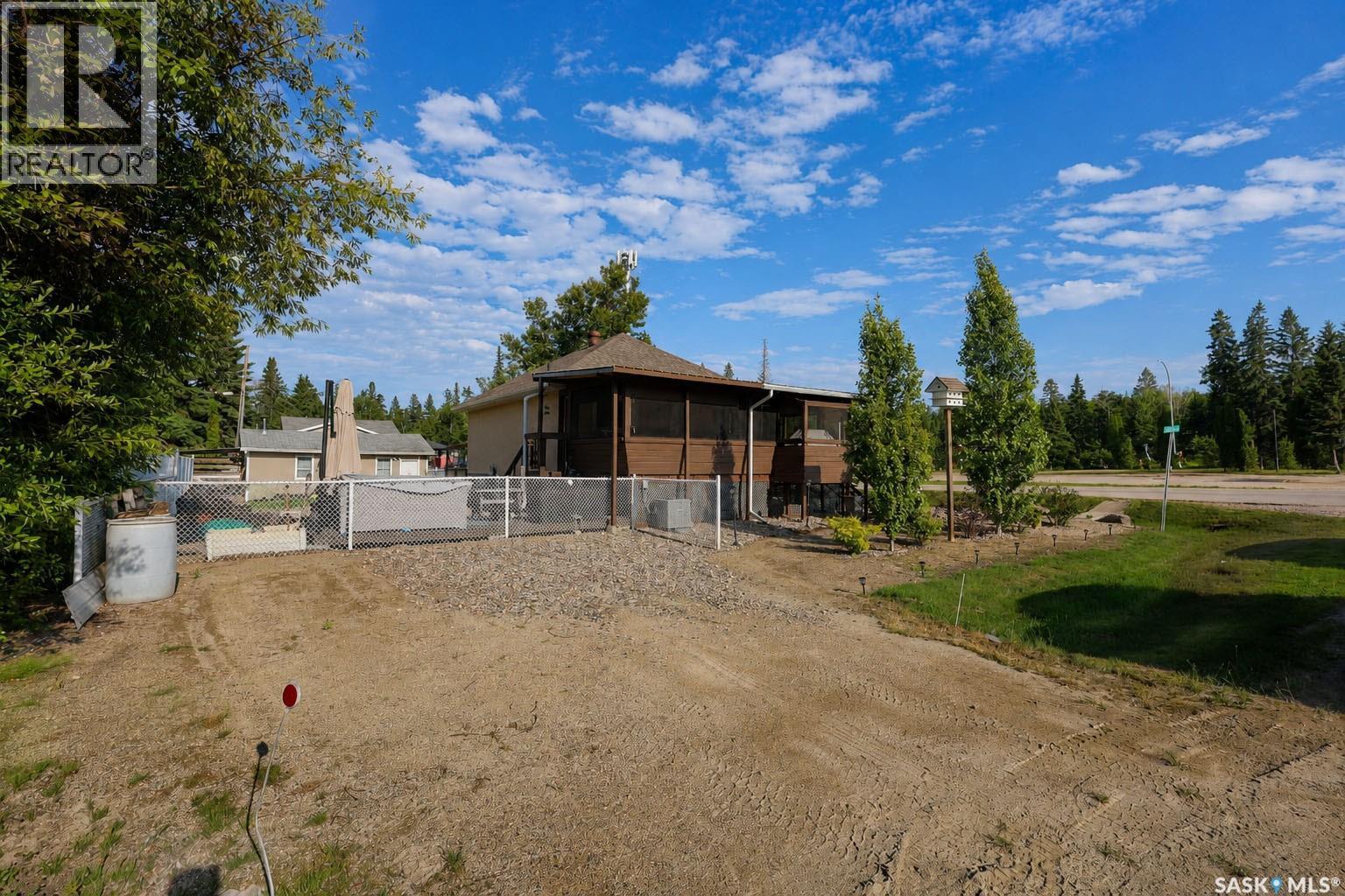 504 Southshore Drive, Emma Lake, Saskatchewan  S0J 0N0 - Photo 4 - SK042537