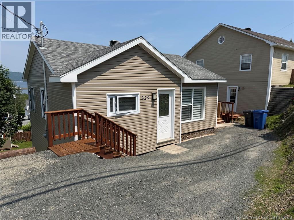 329 Victoria Street, Dalhousie, New Brunswick  E8C 2T7 - Photo 3 - NB143729