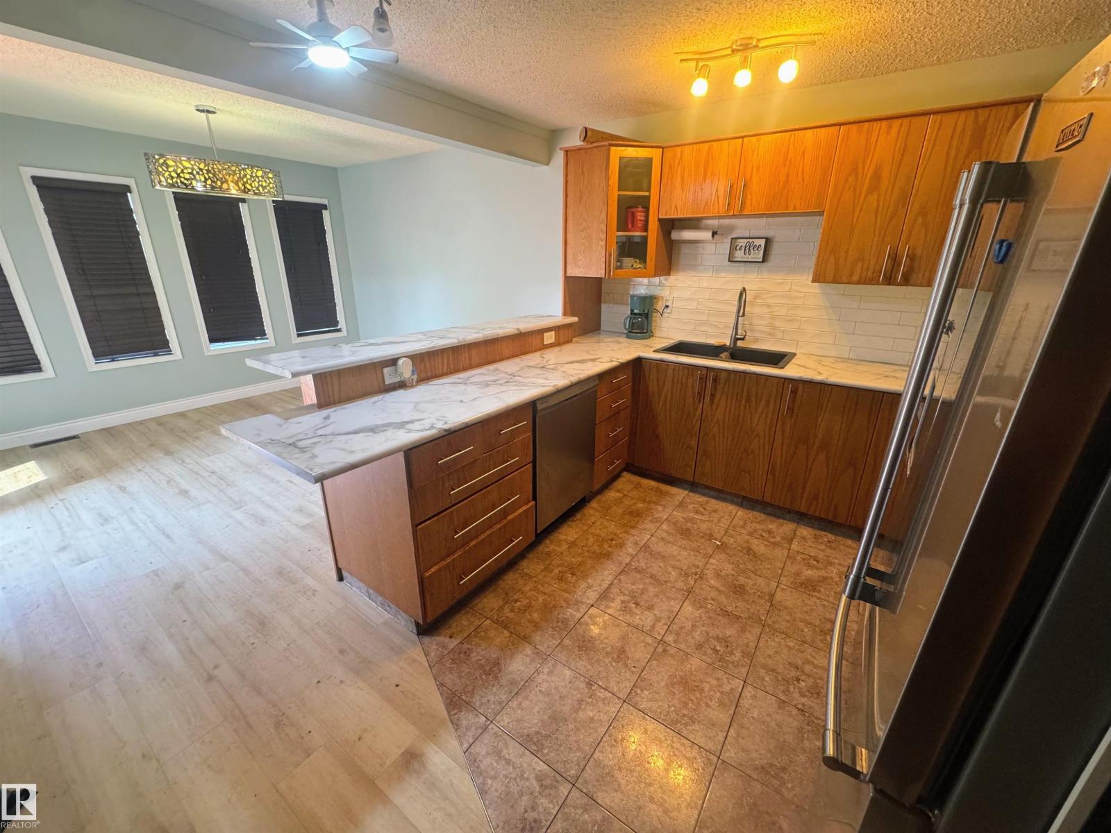 17328 106 St NW, Edmonton, Alberta  T5X 3G8 - Photo 9 - E4496538