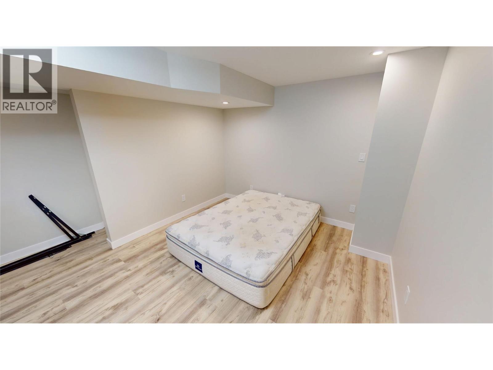 904 9th Street S, Cranbrook, British Columbia  V1C 1R7 - Photo 26 - 10395105