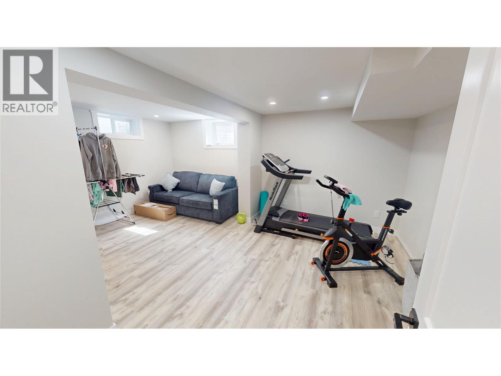 904 9th Street S, Cranbrook, British Columbia  V1C 1R7 - Photo 19 - 10395105