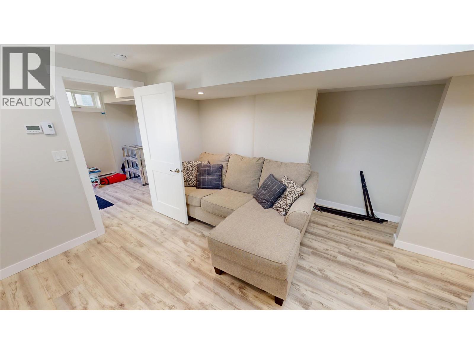 904 9th Street S, Cranbrook, British Columbia  V1C 1R7 - Photo 25 - 10395105