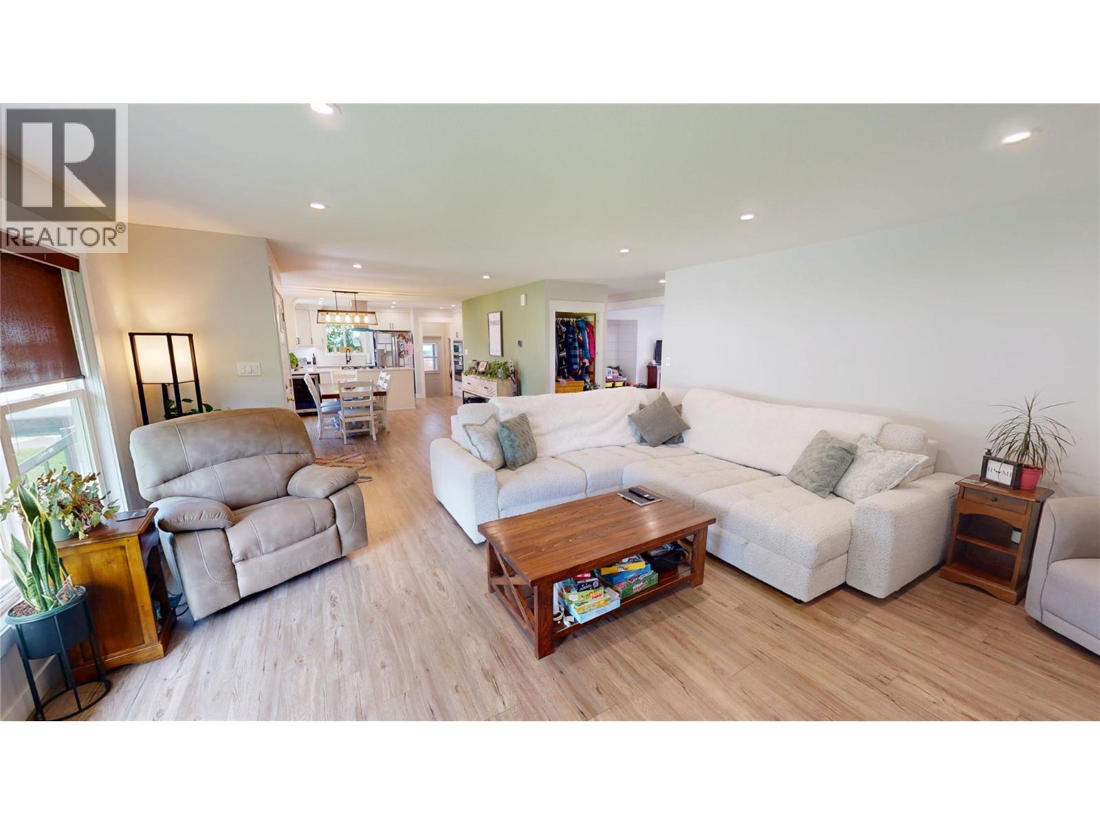 904 9th Street S, Cranbrook, British Columbia  V1C 1R7 - Photo 14 - 10395105