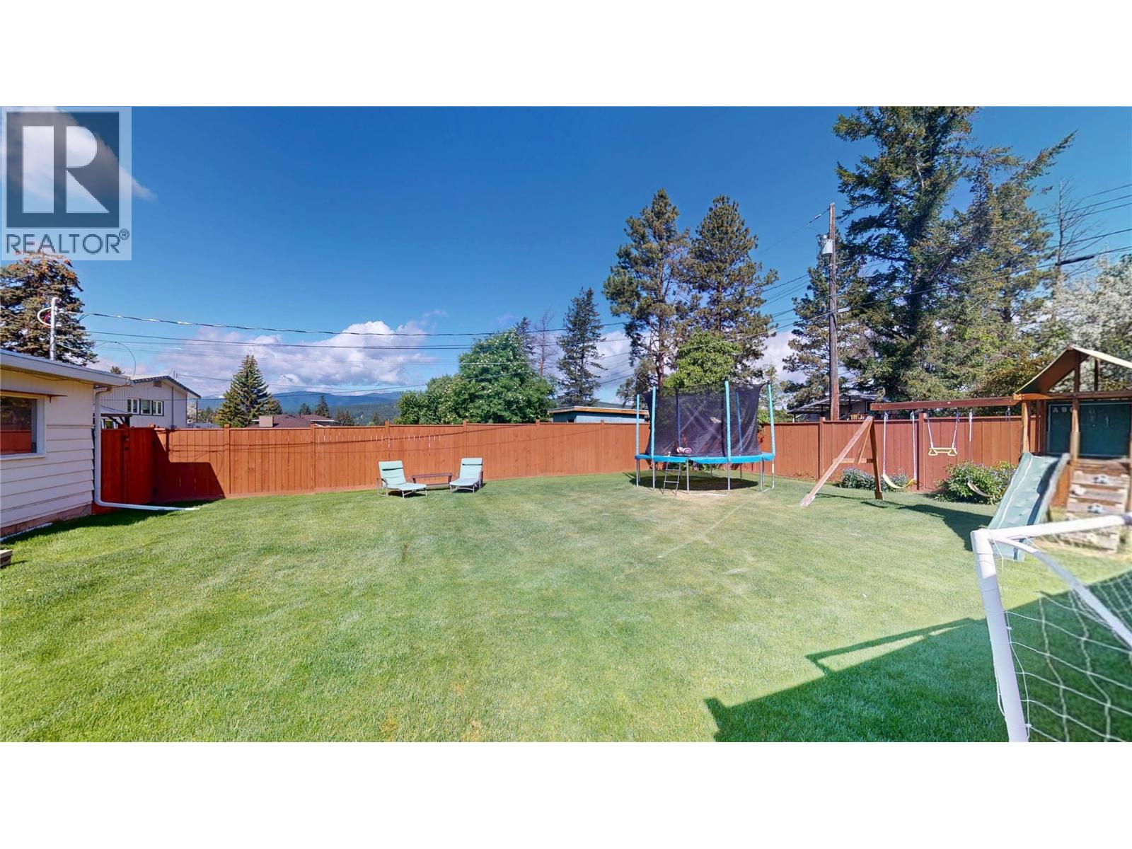 904 9th Street S, Cranbrook, British Columbia  V1C 1R7 - Photo 37 - 10395105