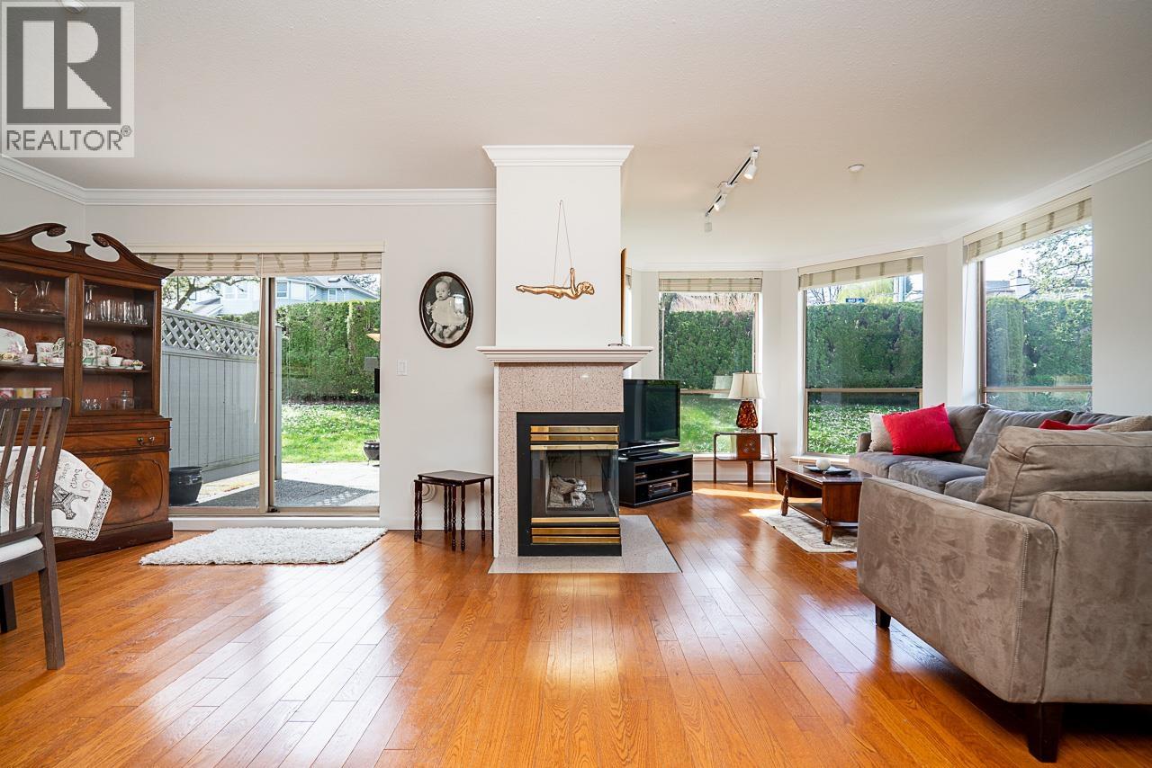 55 323 Governors Court, New Westminster, British Columbia  V3L 5S6 - Photo 3 - R3147446