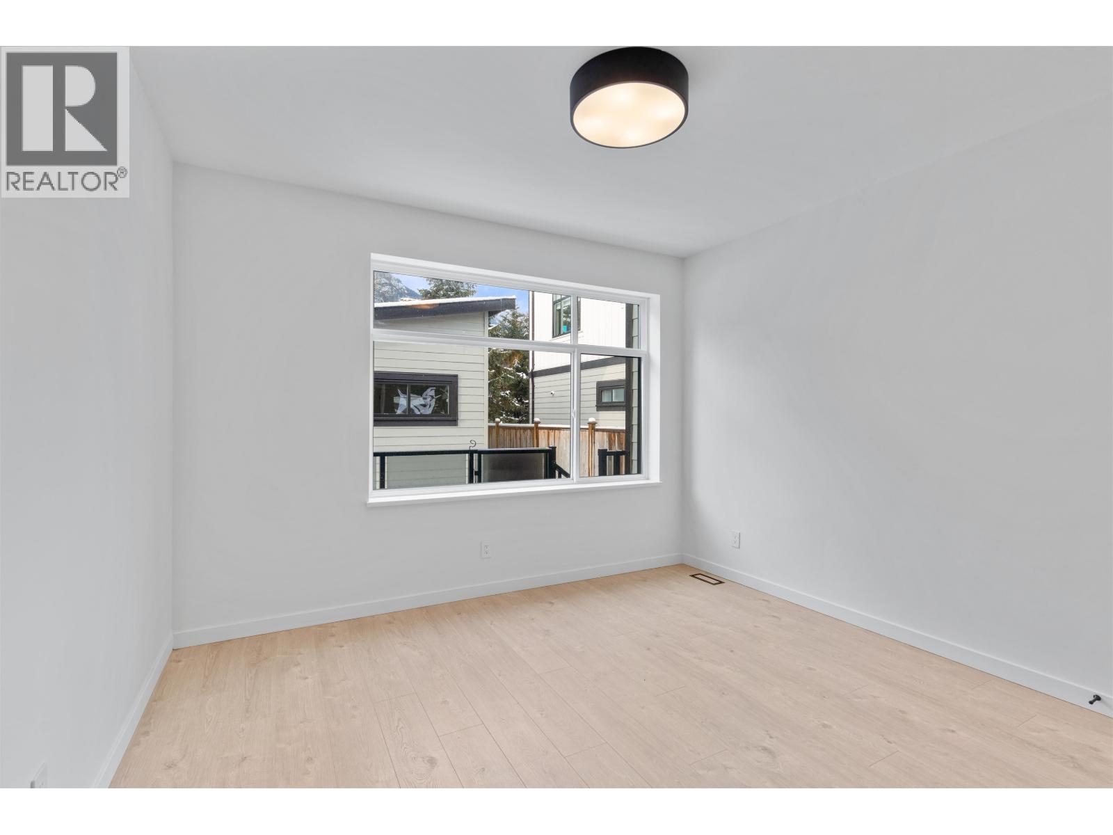 41717 Government Road, Squamish, British Columbia  V0N 1H0 - Photo 14 - R3147449