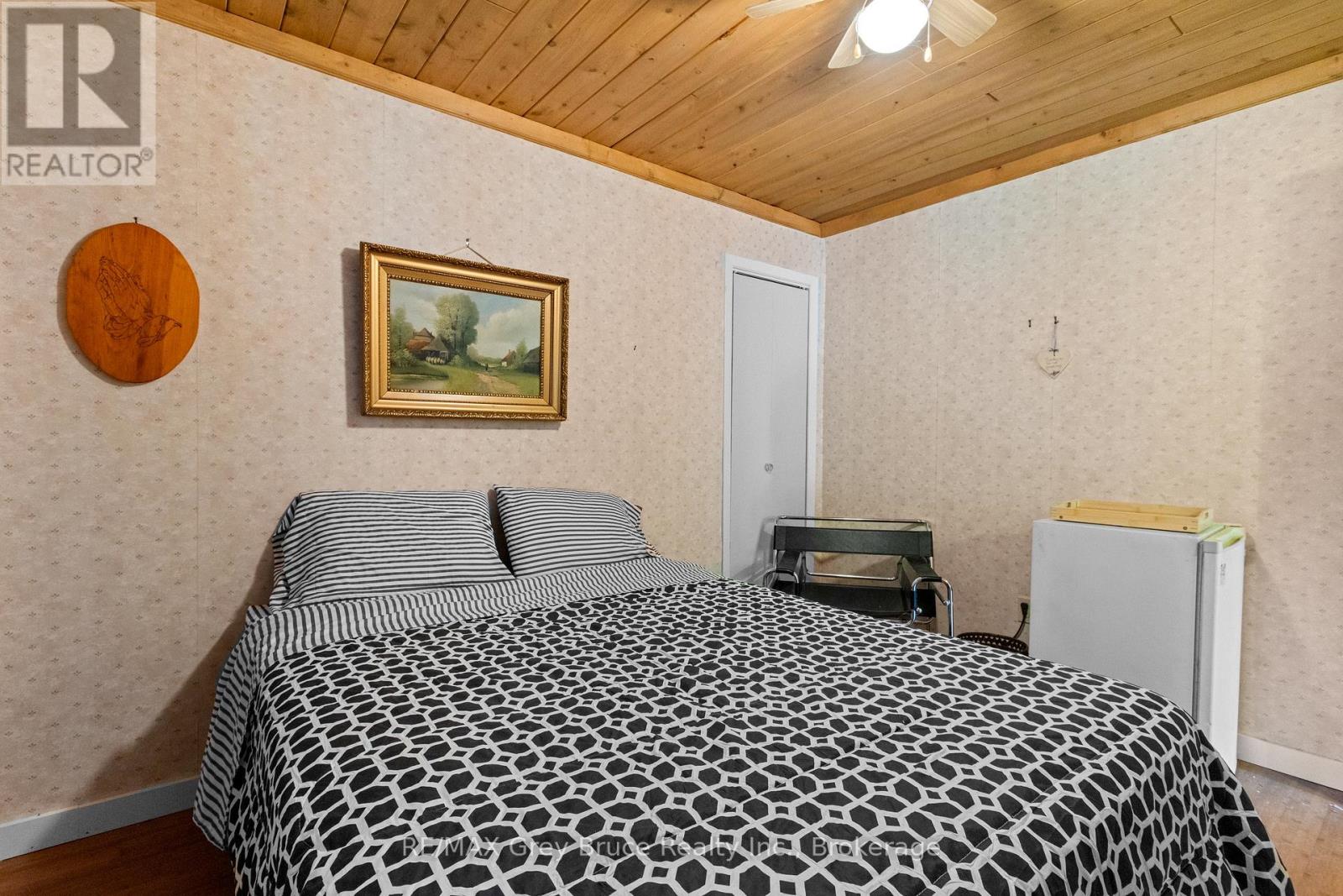 479 Dyers Bay Road, Northern Bruce Peninsula, Ontario N0H 1Z0 - Photo 17 - X13578034