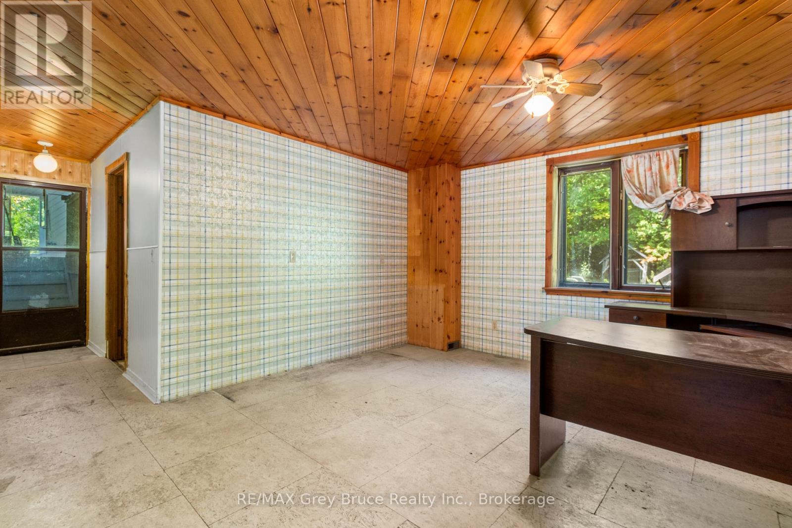 479 Dyers Bay Road, Northern Bruce Peninsula, Ontario N0H 1Z0 - Photo 34 - X13578034