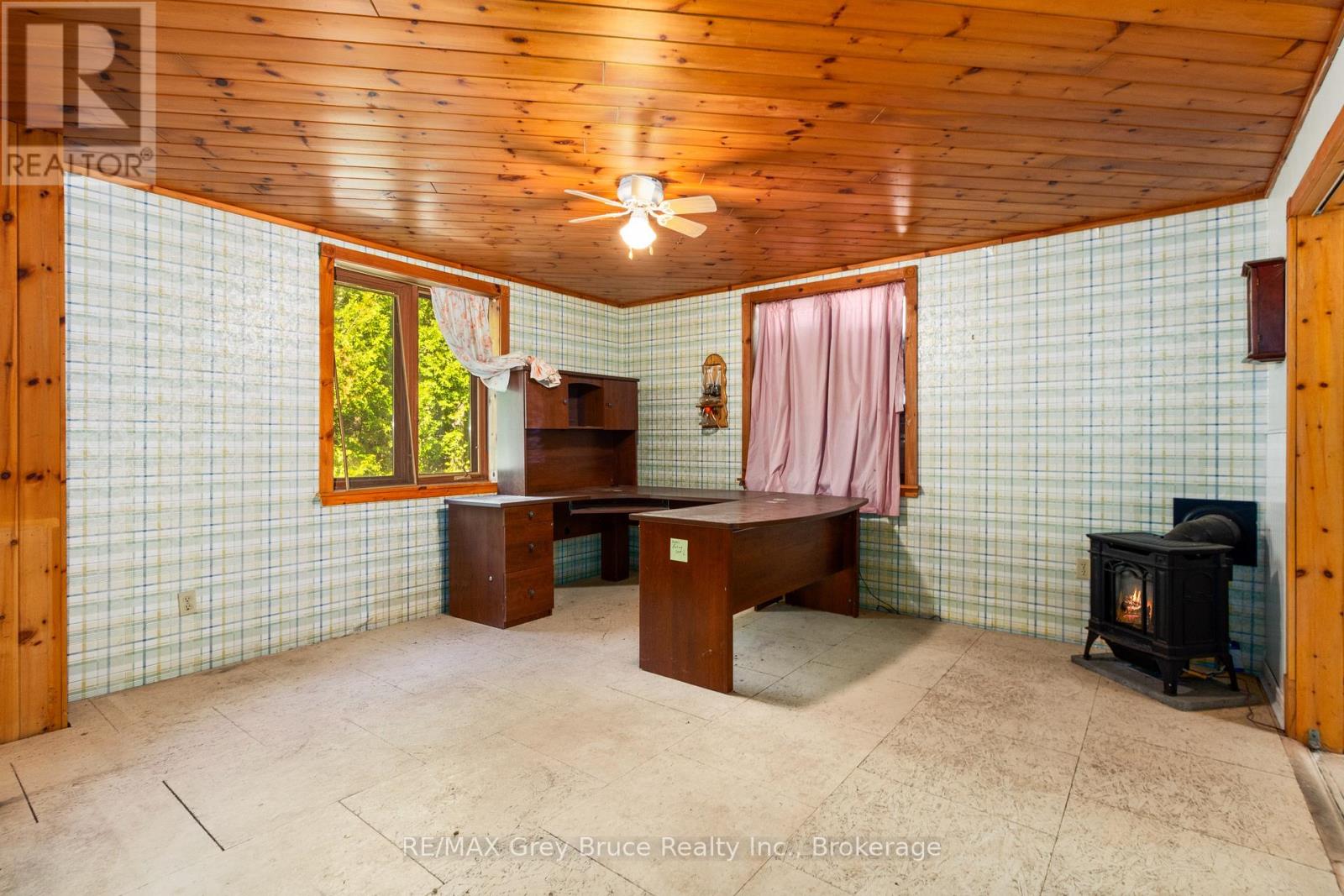 479 Dyers Bay Road, Northern Bruce Peninsula, Ontario N0H 1Z0 - Photo 35 - X13578034