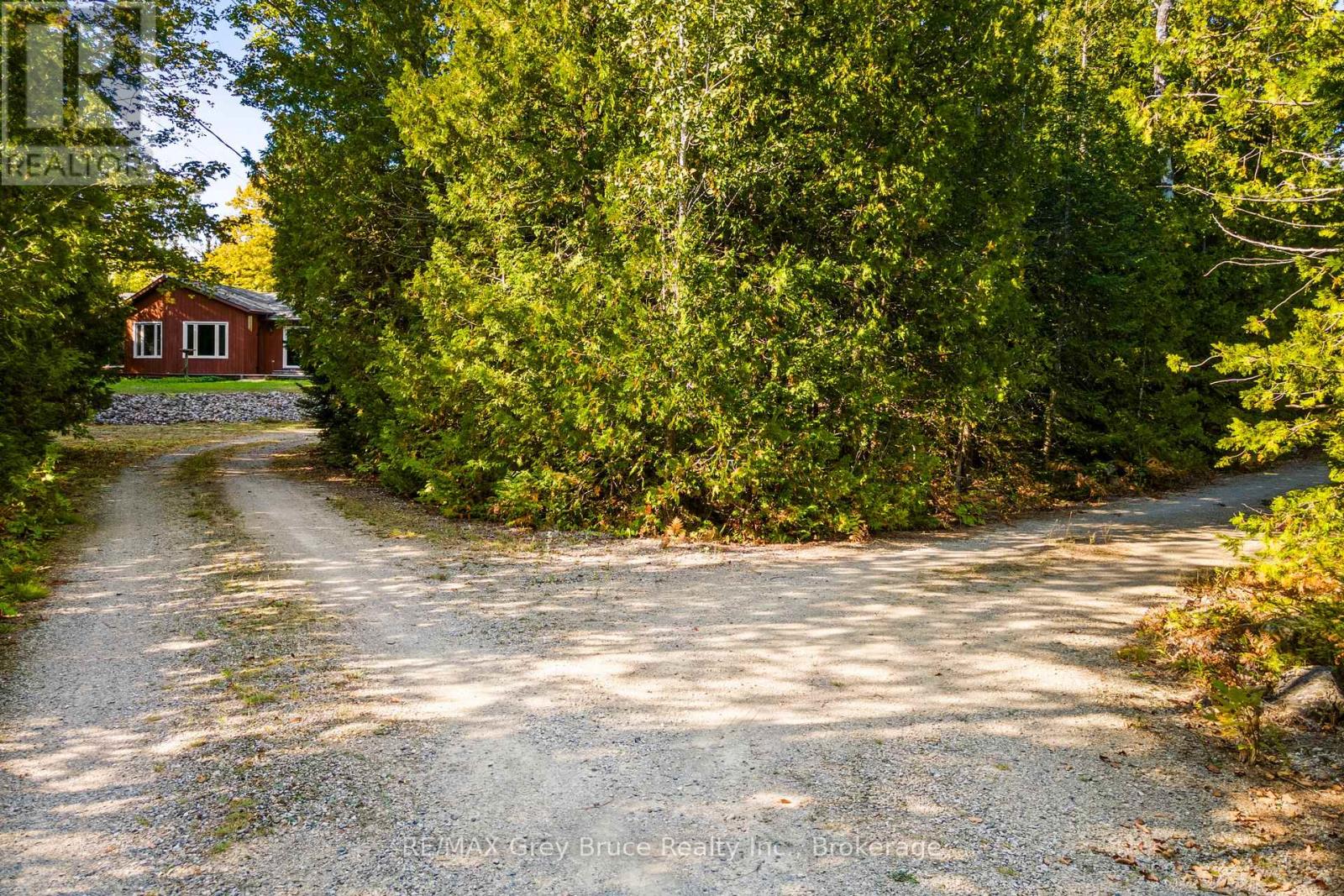 479 Dyers Bay Road, Northern Bruce Peninsula, Ontario N0H 1Z0 - Photo 46 - X13578034