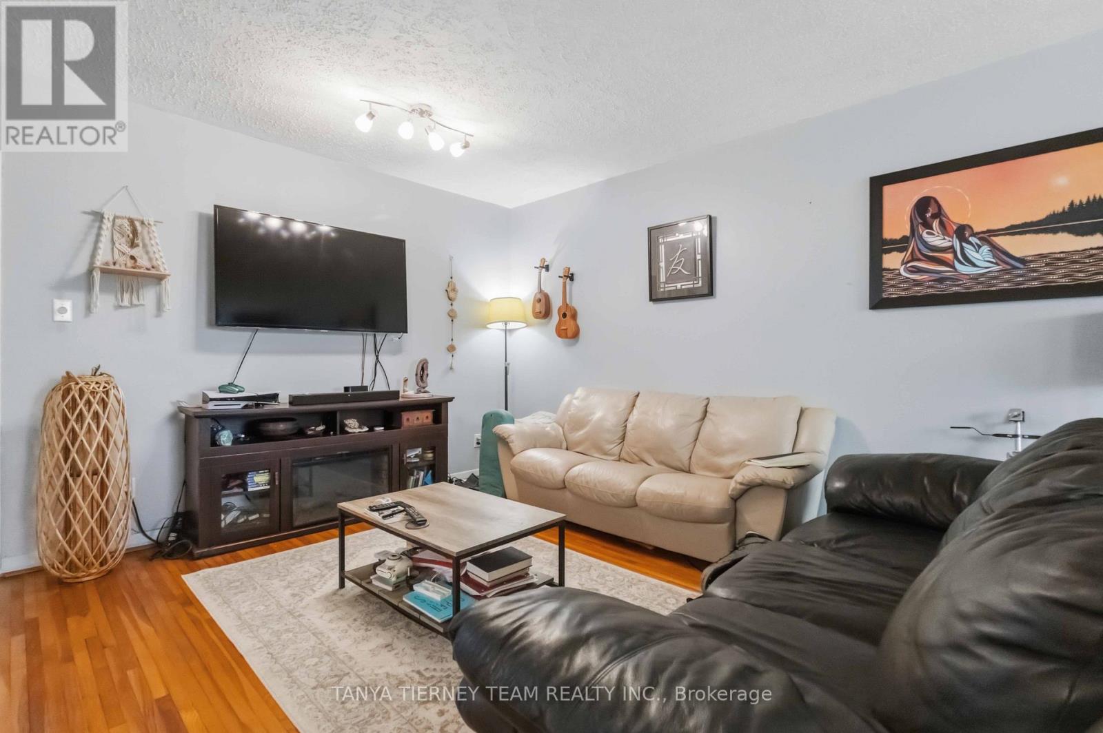 322 Rosedale Drive, Whitby, Ontario  L1N 1Z3 - Photo 7 - E13578022