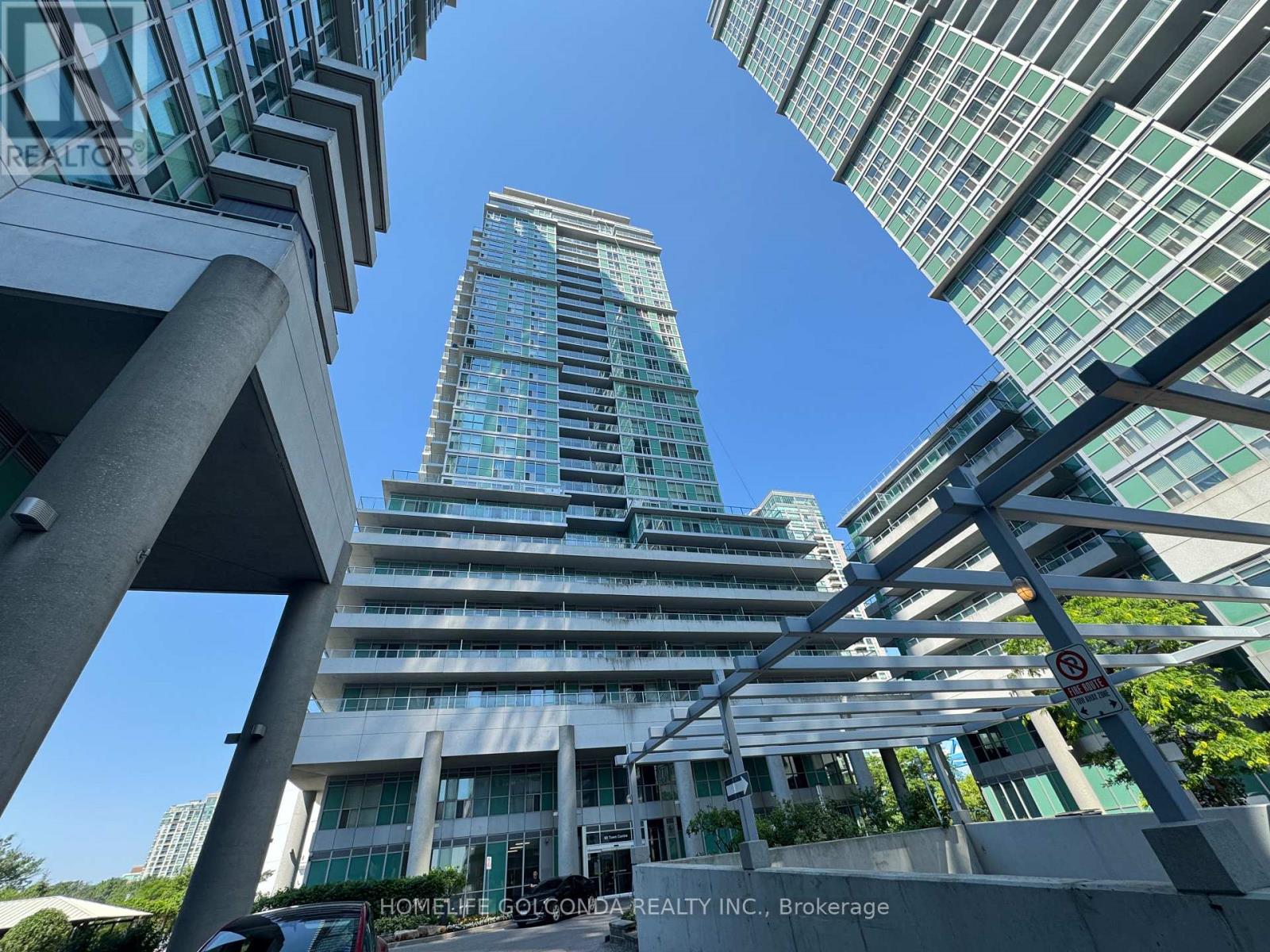 Ph 04 - 60 Town Centre Court, Toronto, Ontario M1P 0B1 - Photo 2 - E13578066
