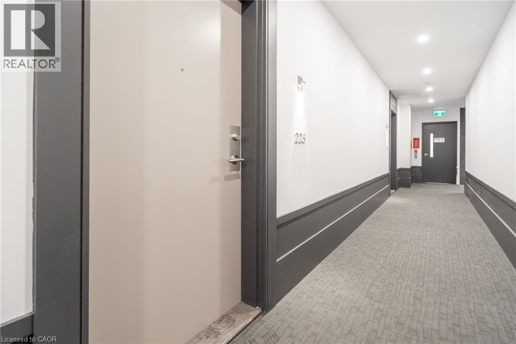 16 Concord Place Unit# 225, Grimsby, Ontario  L3M 4E8 - Photo 6 - 40848193
