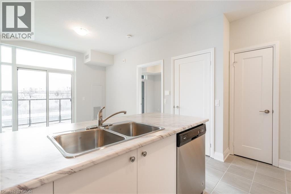 16 Concord Place Unit# 225, Grimsby, Ontario  L3M 4E8 - Photo 10 - 40848193