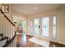 53 MCCLENNY DRIVE, Aurora, Ontario