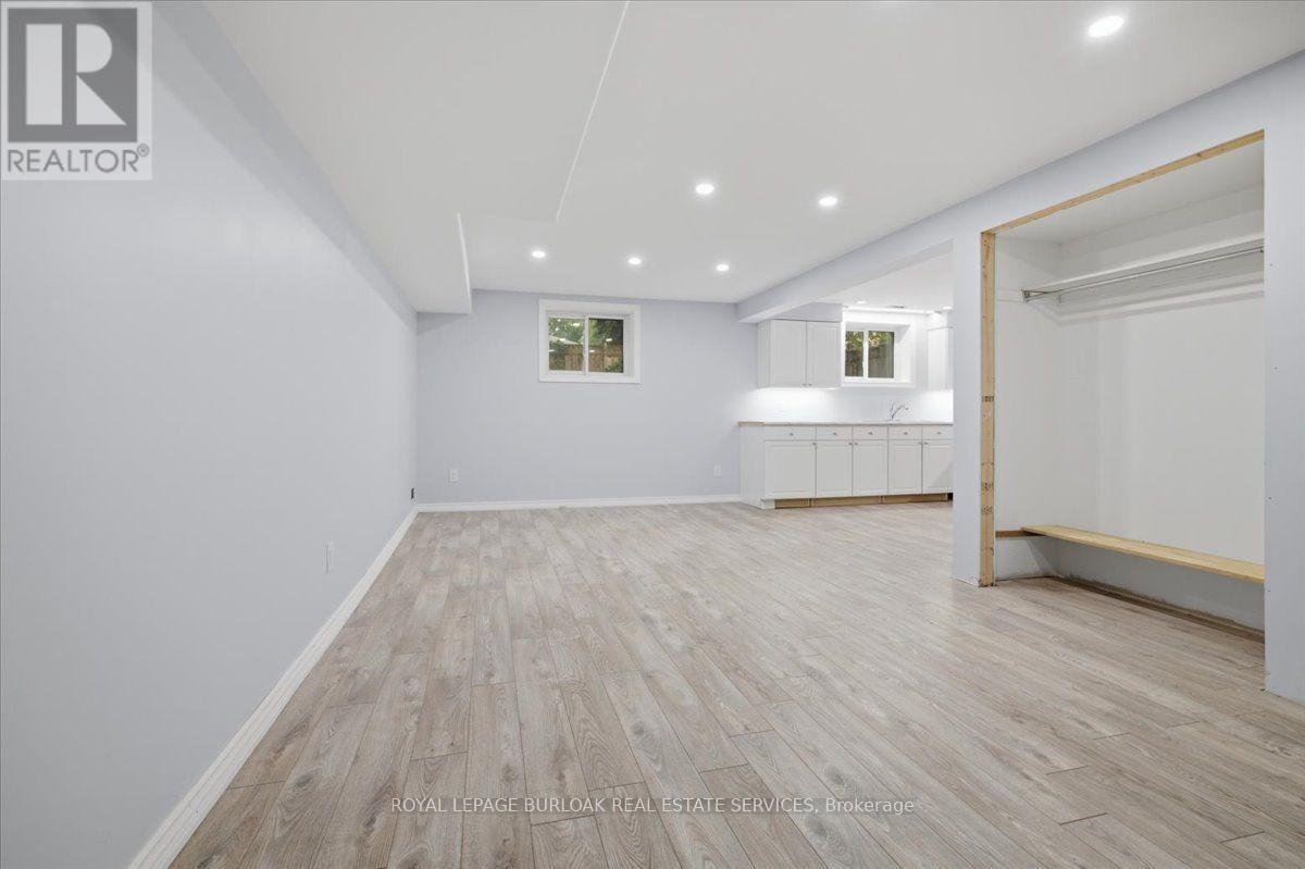1262 Aldridge Crescent, Burlington, Ontario L7M 1H9 - Photo 25 - W13578008