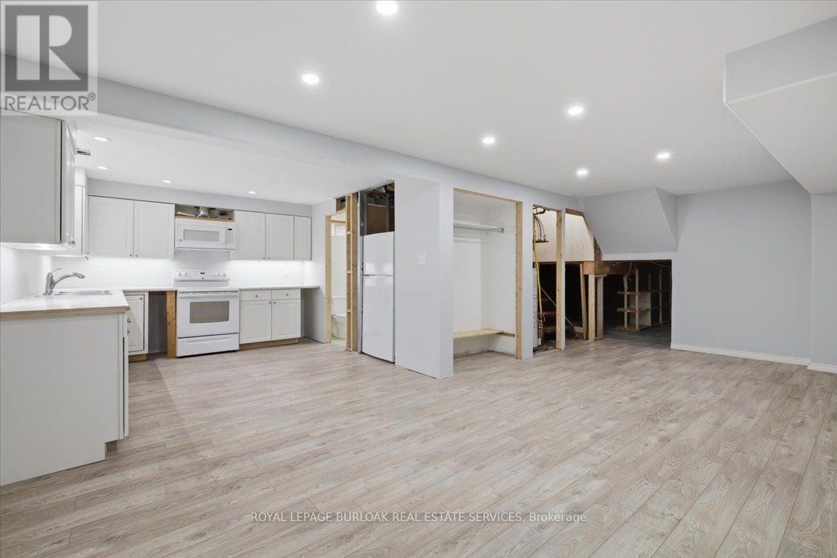 1262 Aldridge Crescent, Burlington, Ontario L7M 1H9 - Photo 27 - W13578008