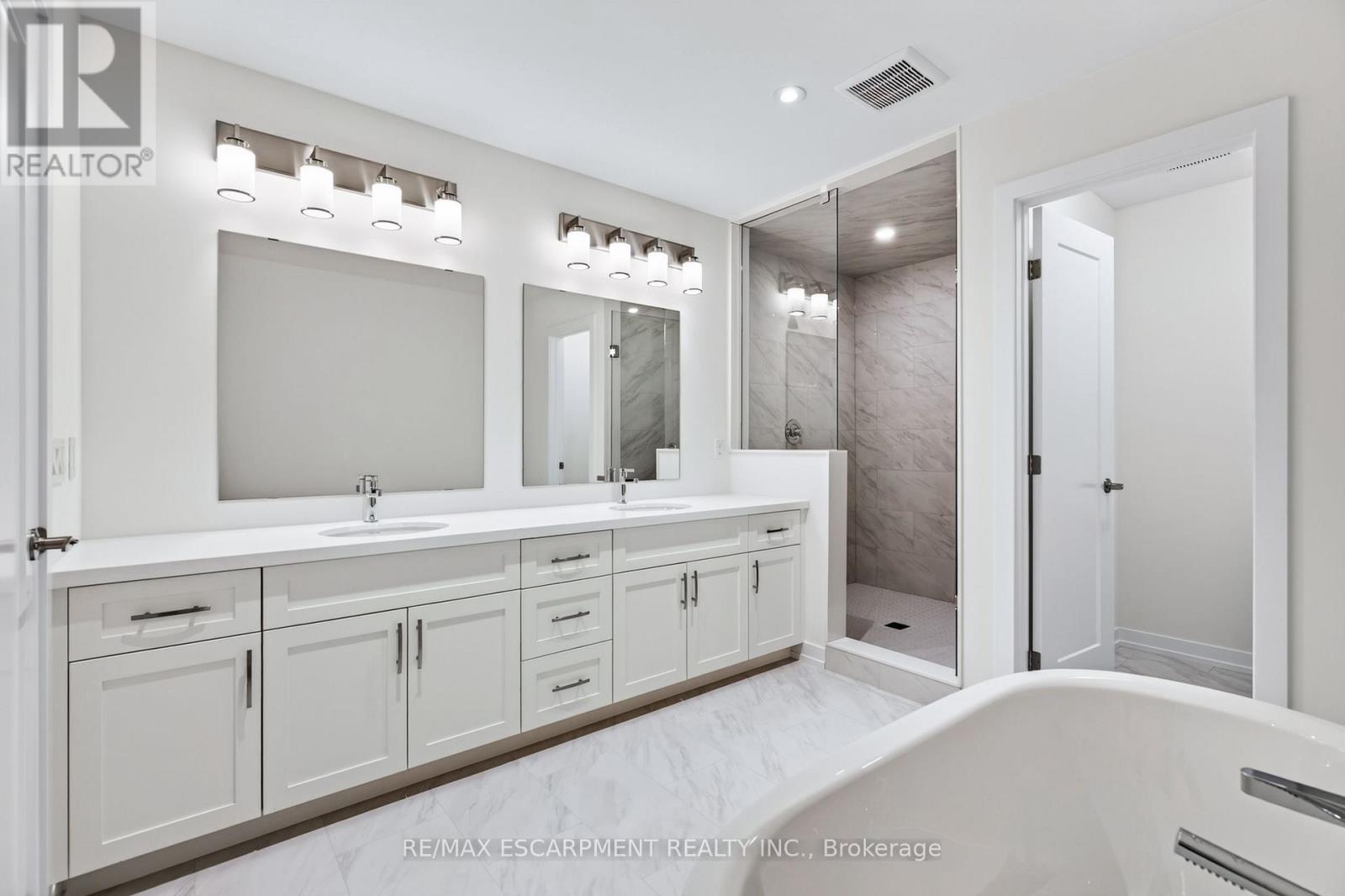 88 Valley Trail Place, Hamilton (Waterdown), Ontario  L8B 2A2 - Photo 31 - X13578020