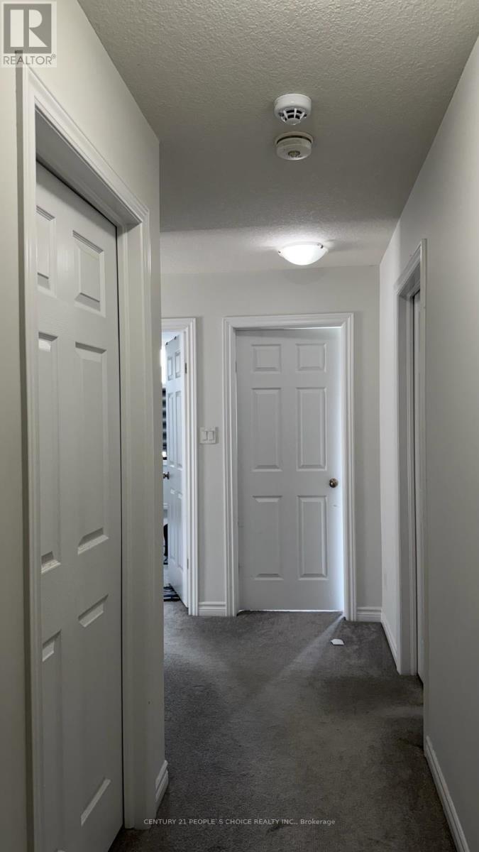 6 Gleason Crescent, Kitchener, Ontario  N2M 0B7 - Photo 3 - X13578060