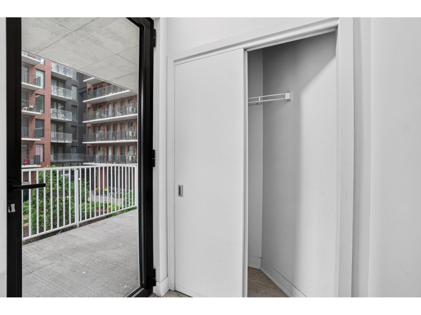 2120 Rue Ste-Catherine E.|#222 Montréal (Ville-Marie) Quebec Canada H2K0C4 5