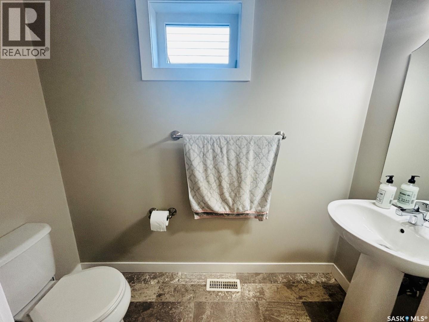 255 Eaton Crescent, Saskatoon, Saskatchewan  S7V 0H4 - Photo 12 - SK042937