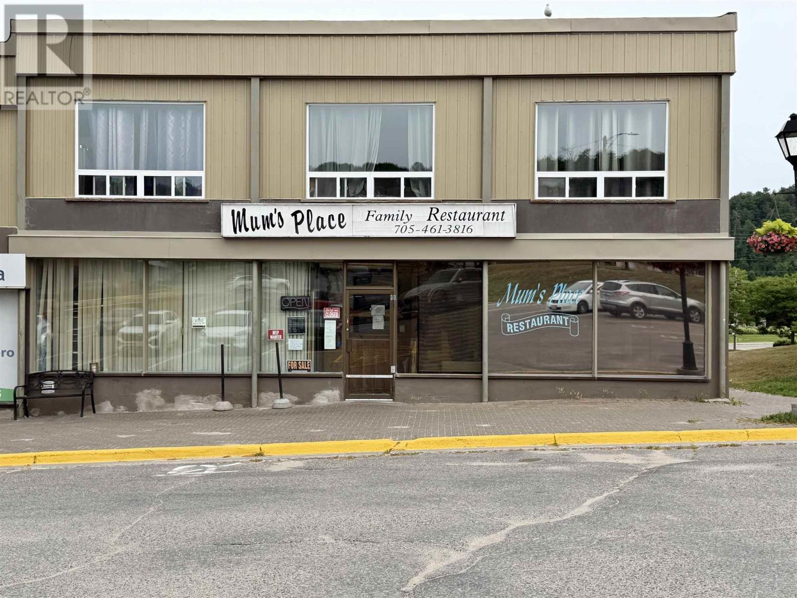 4 Prince Edward Walk, Elliot Lake, Ontario  P5A 2Z7 - Photo 1 - SM261897