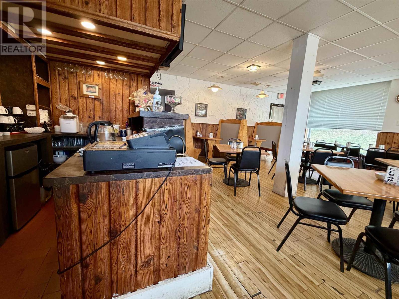 4 Prince Edward Walk, Elliot Lake, Ontario  P5A 2Z7 - Photo 3 - SM261897
