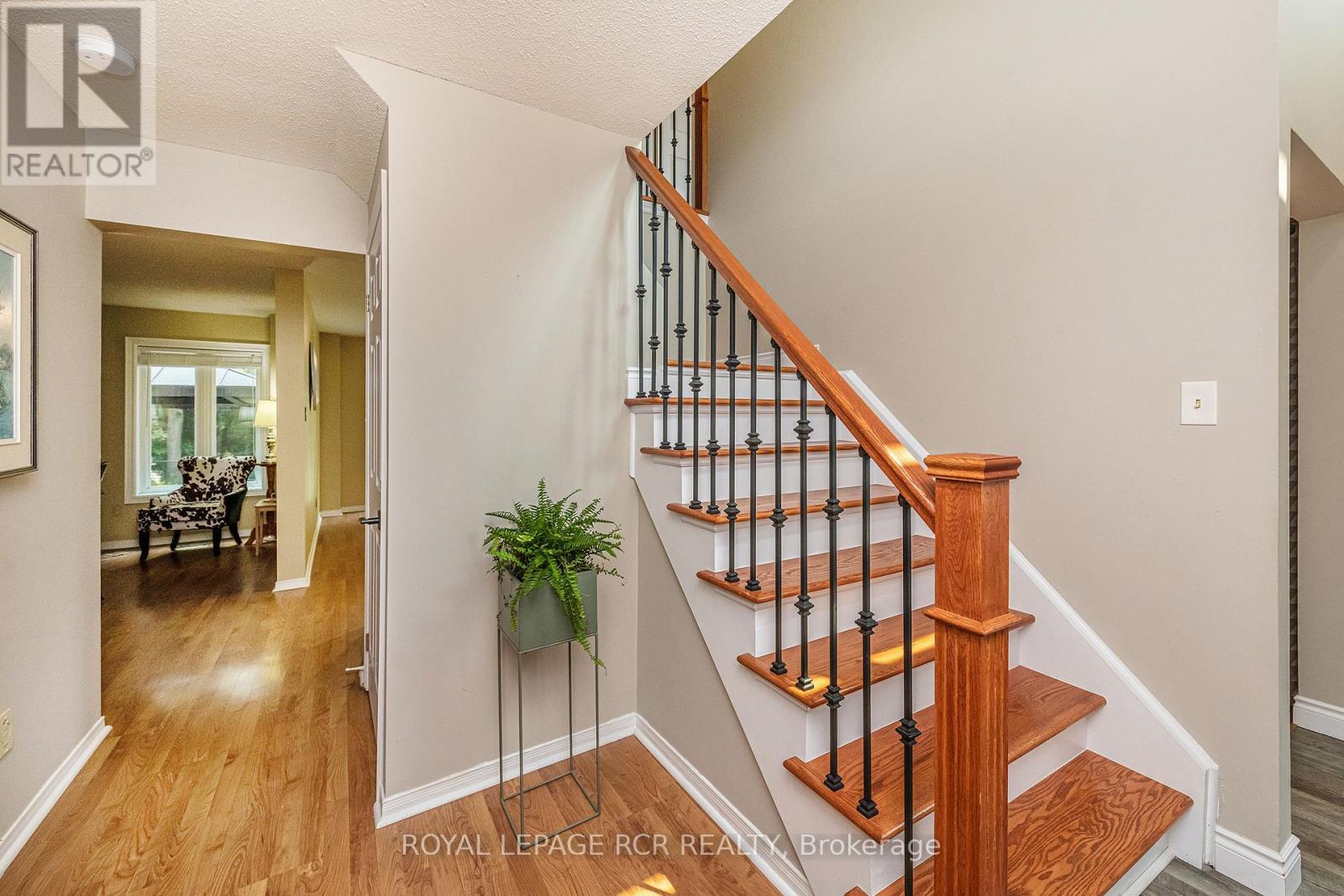 194 Lisa Marie Drive, Orangeville, Ontario L9W 4P7 - Photo 6 - W13561752