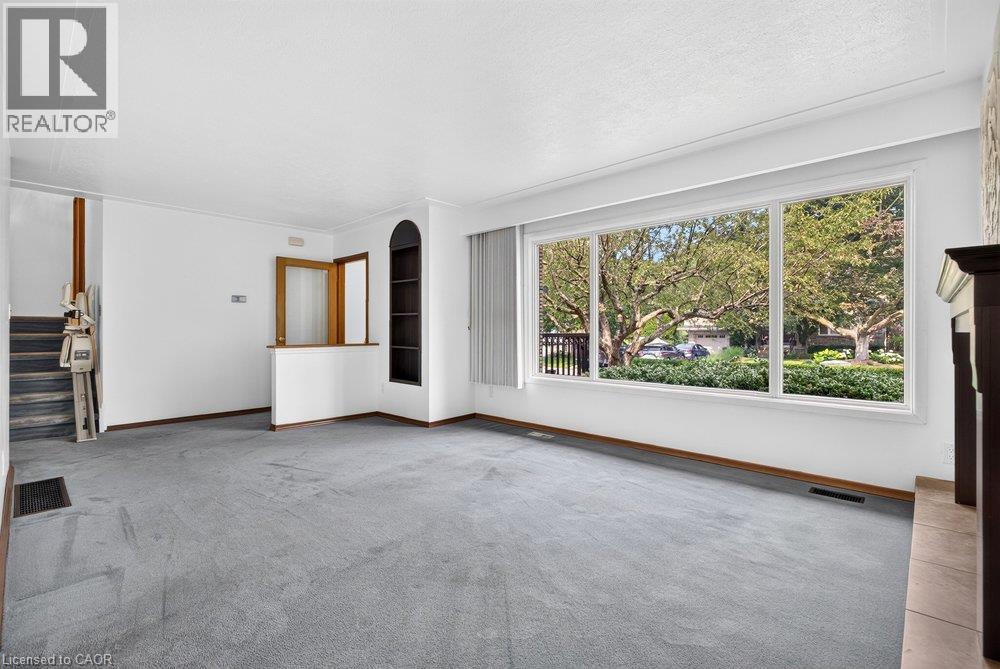 572 Bridgman Avenue, Burlington, Ontario  L7R 2V4 - Photo 9 - 40848942